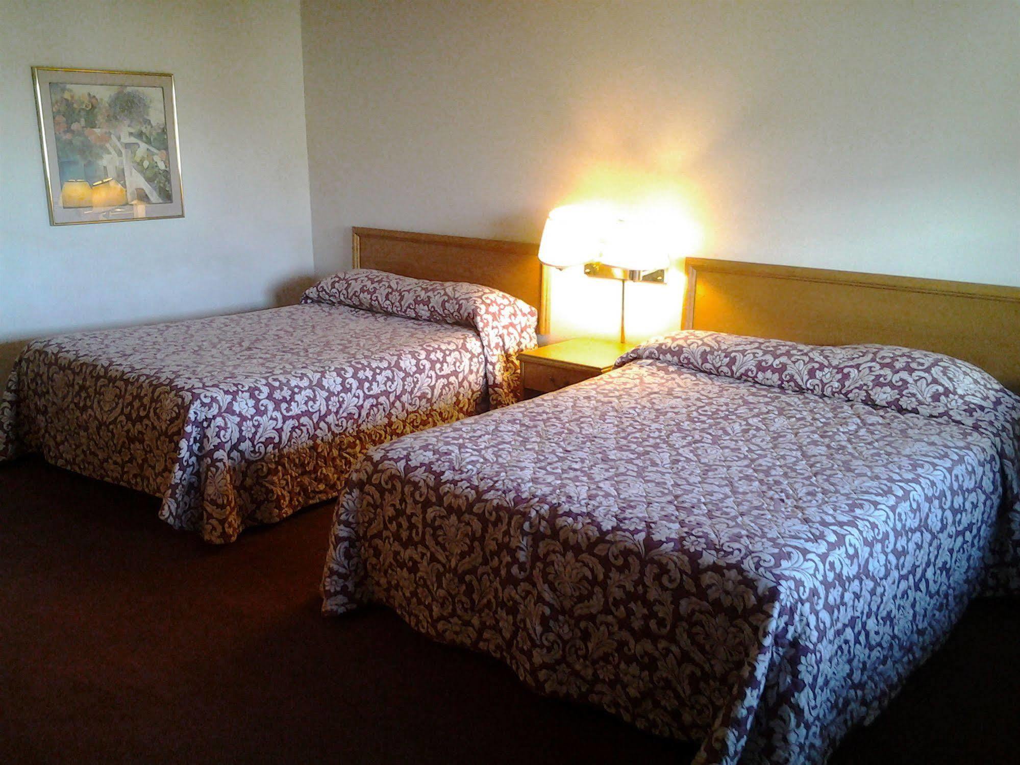Yakima Valley Inn Exteriör bild